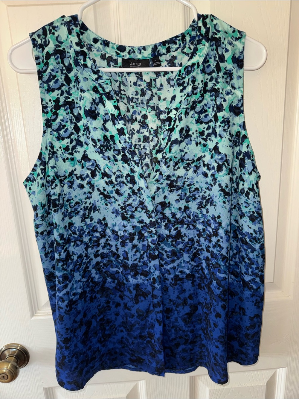Apt. 9 Blue and Teal Ombre Floral Sleeveless V-Neck Camisole